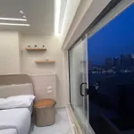 Luxurious Studio Nile View In Zamalek