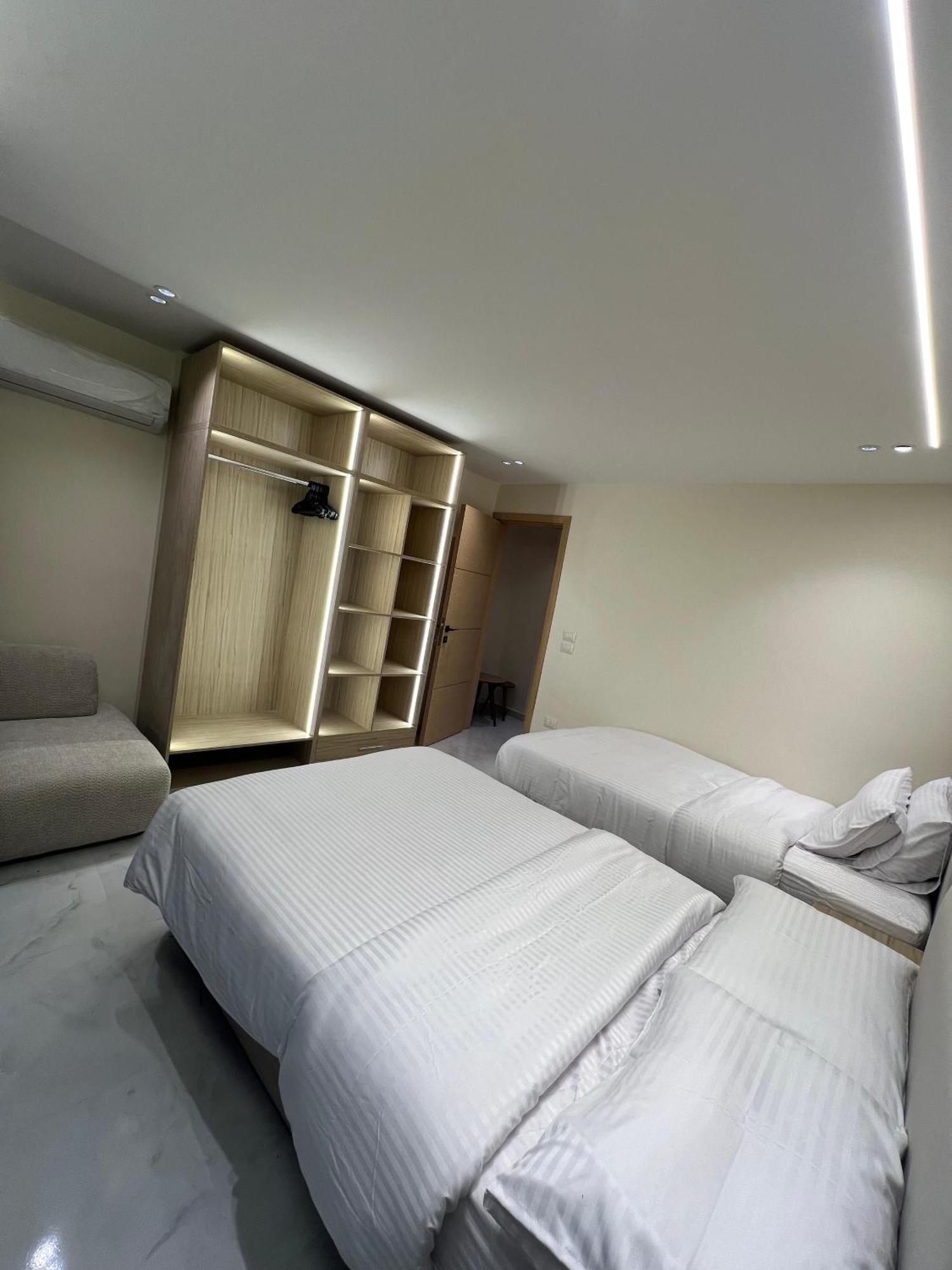 Apartment Luxurious Nile View In Zamalek Cairo